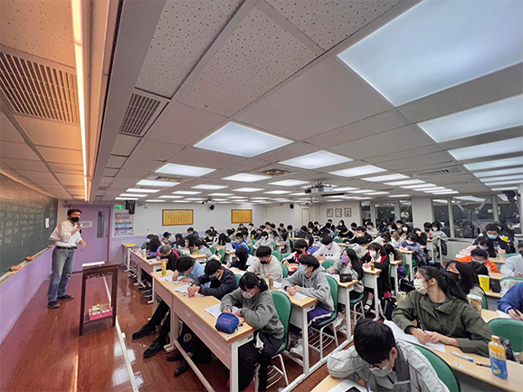 歡迎參觀：吳岳國文補習班網站